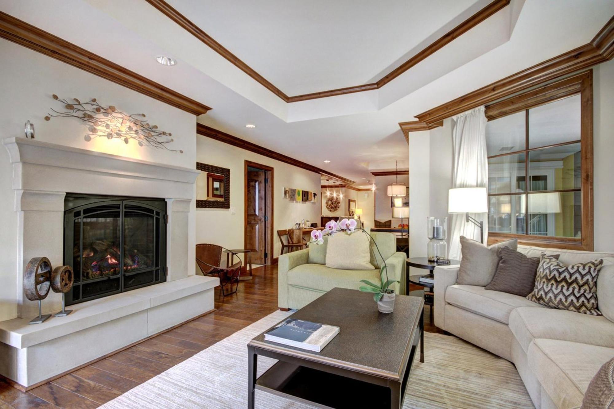 The Collection At The Ritz Carlton Residences